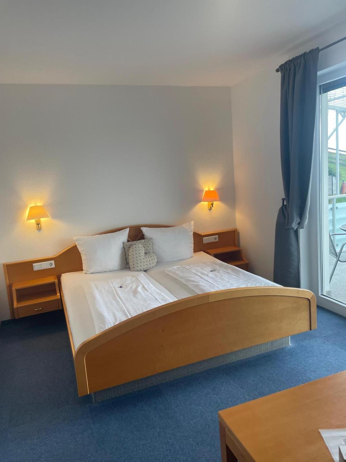Hotel Berghof Albersweiler Esterno foto